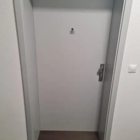 Lägenhet Calvin - Sklenarska 1 Prievidza